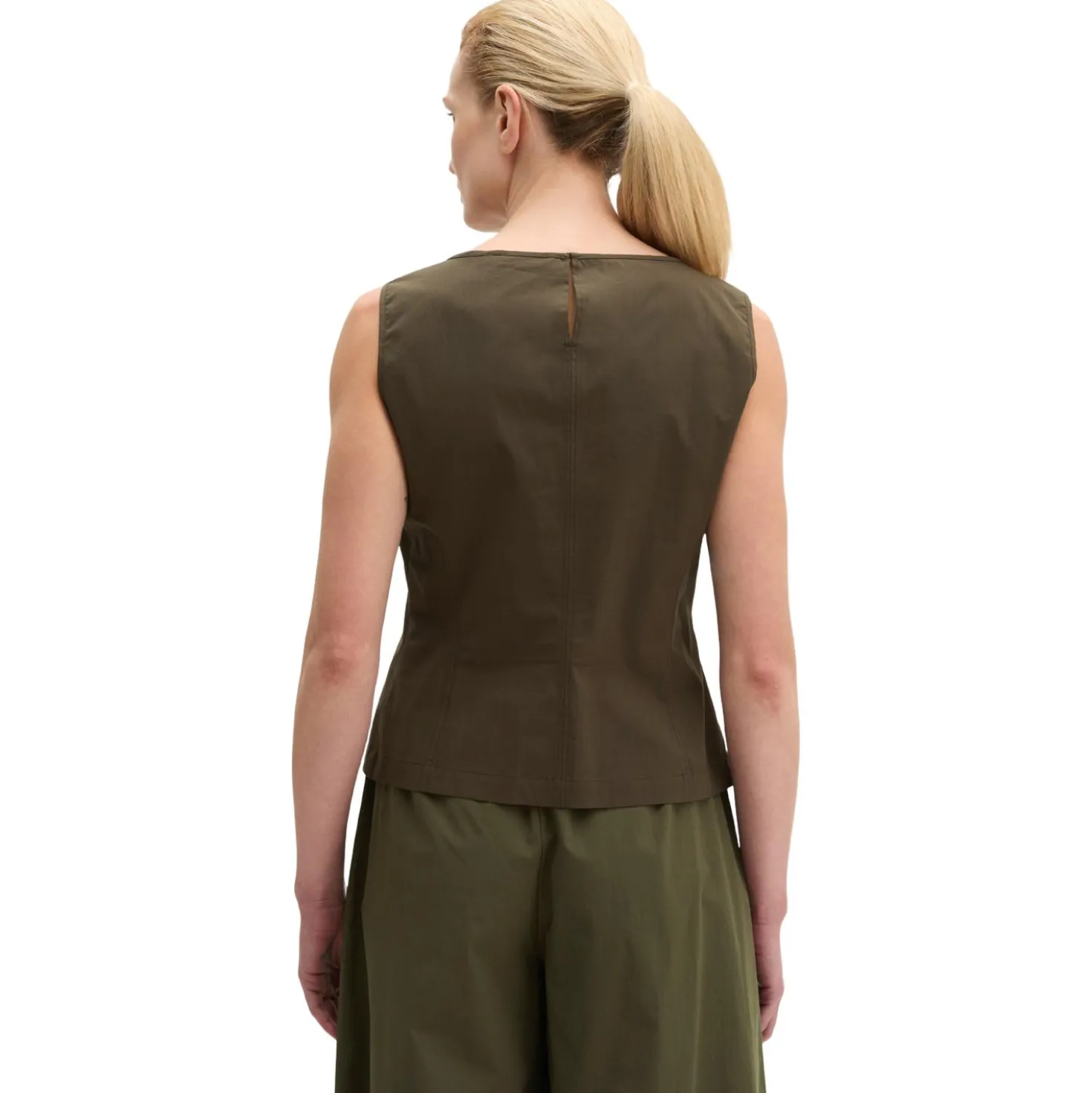 Blusen-top shaped