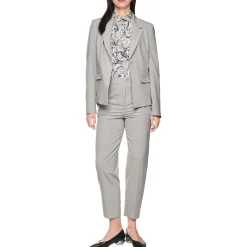 Klassischer blazer mit taillierung