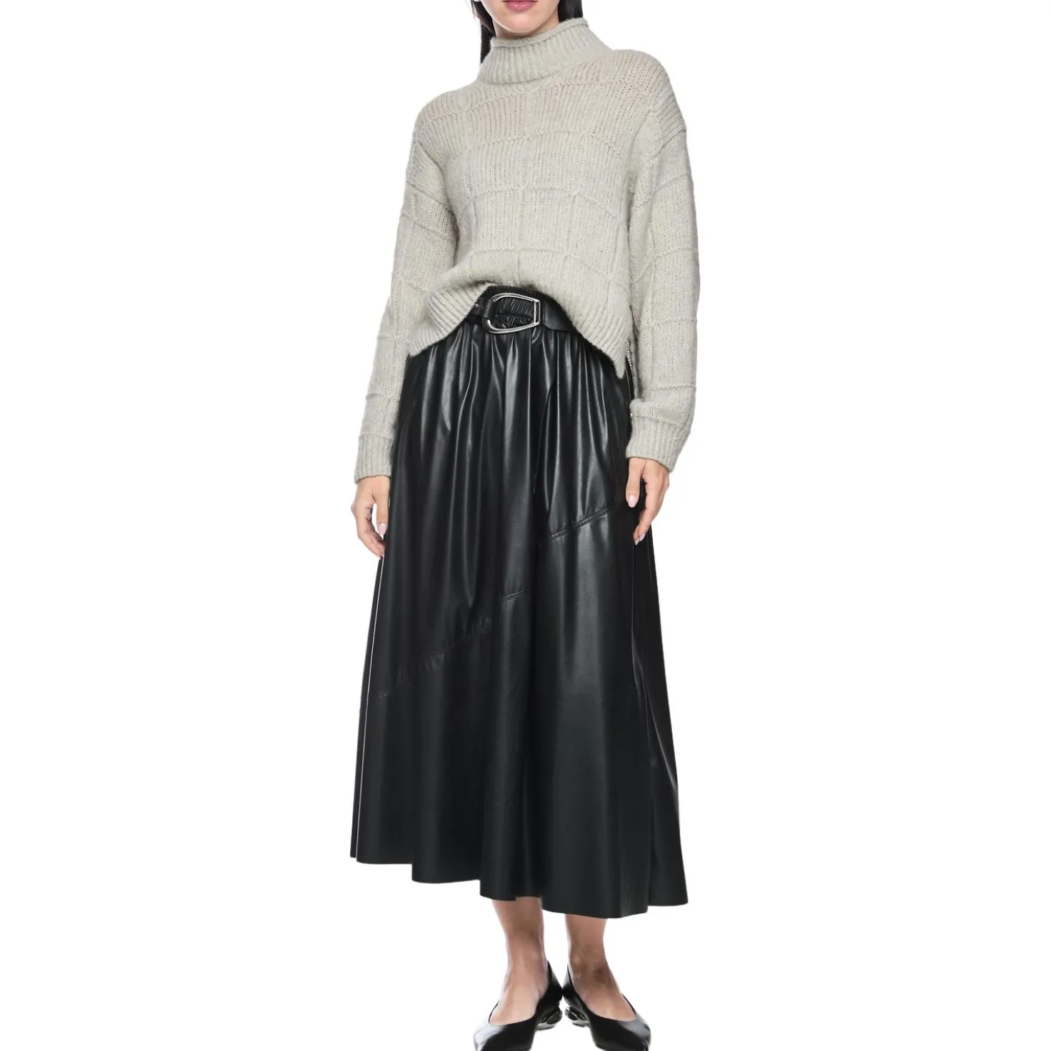 Oversize-pullover knitted in germany