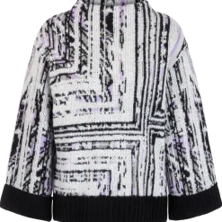 Statement pullover knitted in germany