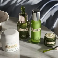 The Revitalizing Hydrating Serum